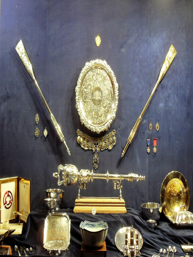 Boston Borough regalia with the mace and ceremonial oars